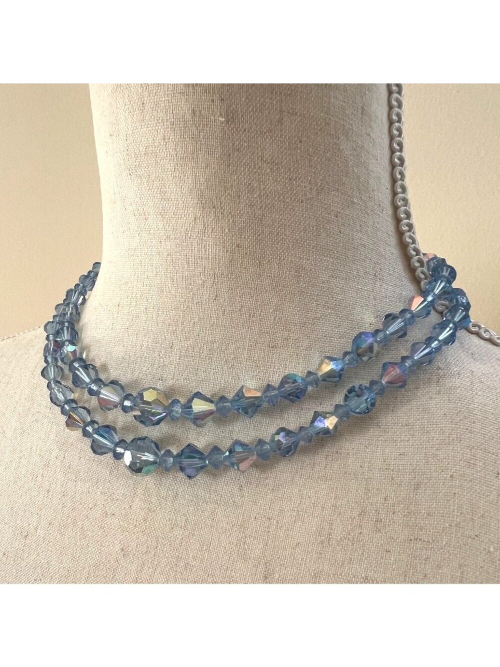Vintage 14" + 2" Aurora Borealis Blue Faceted Crystal Bead Choker Necklace